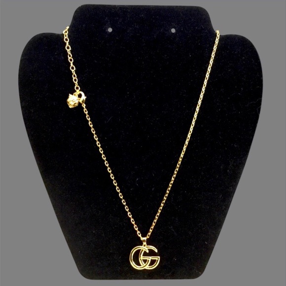 Gucci Gold GG Logo Necklace - Picture 1 of 3